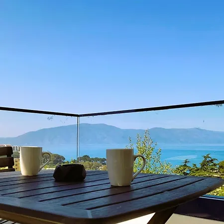 Infinity And Panoramic Sea View شقة *