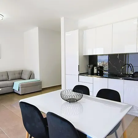 Infinity And Panoramic Sea View Appartement
